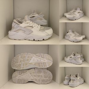 Nike Air Huarache (Women's) size 8